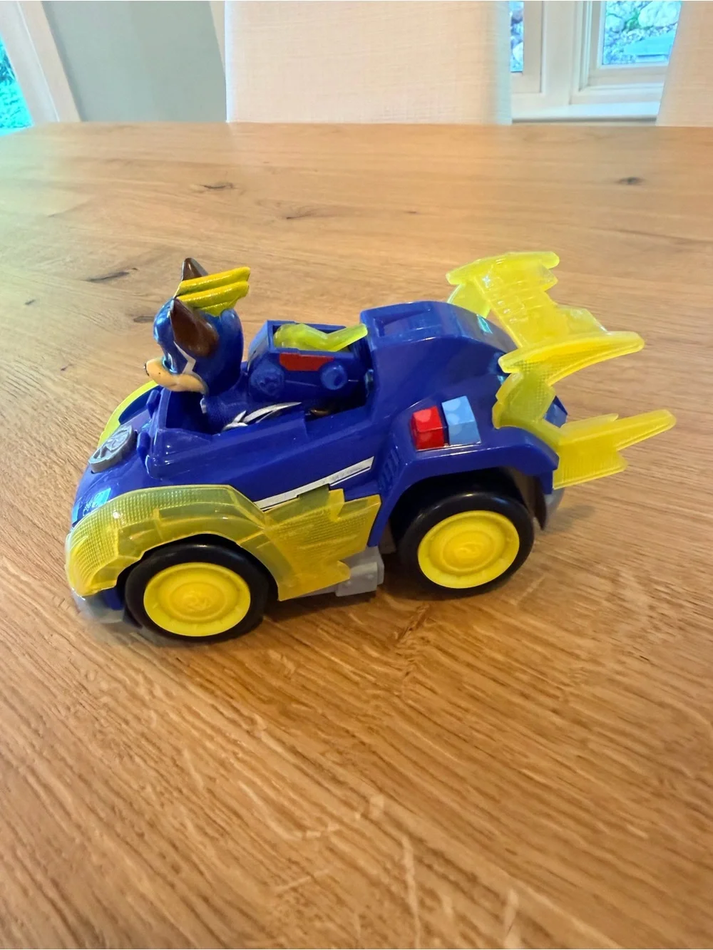 PAW Patrol Mighty Pups Super PAWs Chase’s Deluxe Vehicle + Pup